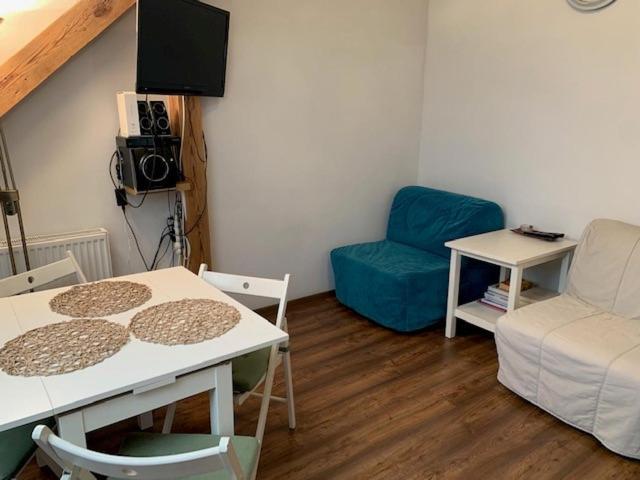 Sky View Condo In Tarnowskie Gory Bagian luar foto