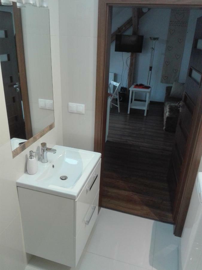 Sky View Condo In Tarnowskie Gory Bagian luar foto